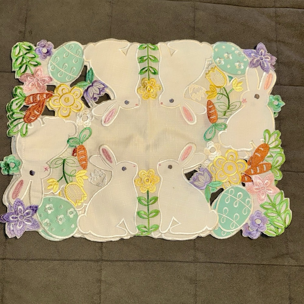 Embroidered Easter Placemats 4 pc Kohls Celebrate Together Rabbit Bunnies Pastel